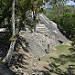 Piramide che si affaccia sul cortile occidentale dell'Acropoli