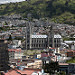 Vista della Basilica del Voto Nacional dal parco di Itchimbía