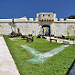 Il cortile a forma triangolare della Puerta de Tierra