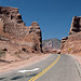 La strada passa per diverse belle formazioni rocciose (La Ventanilla, Quebrada de Cafayate)